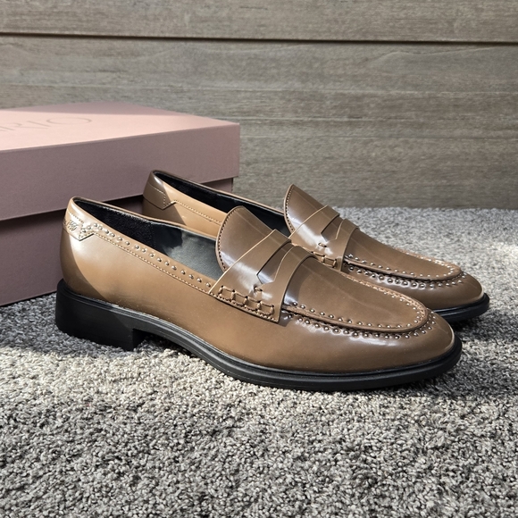 Sarto Eden Stud Loafers Brown Loafers NEW size 9.5